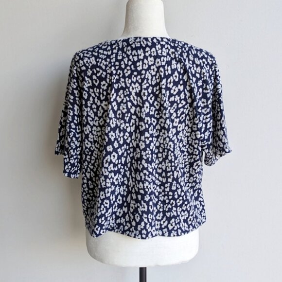 Banana Republic leopard print short sleeve top - Picture 3 of 4